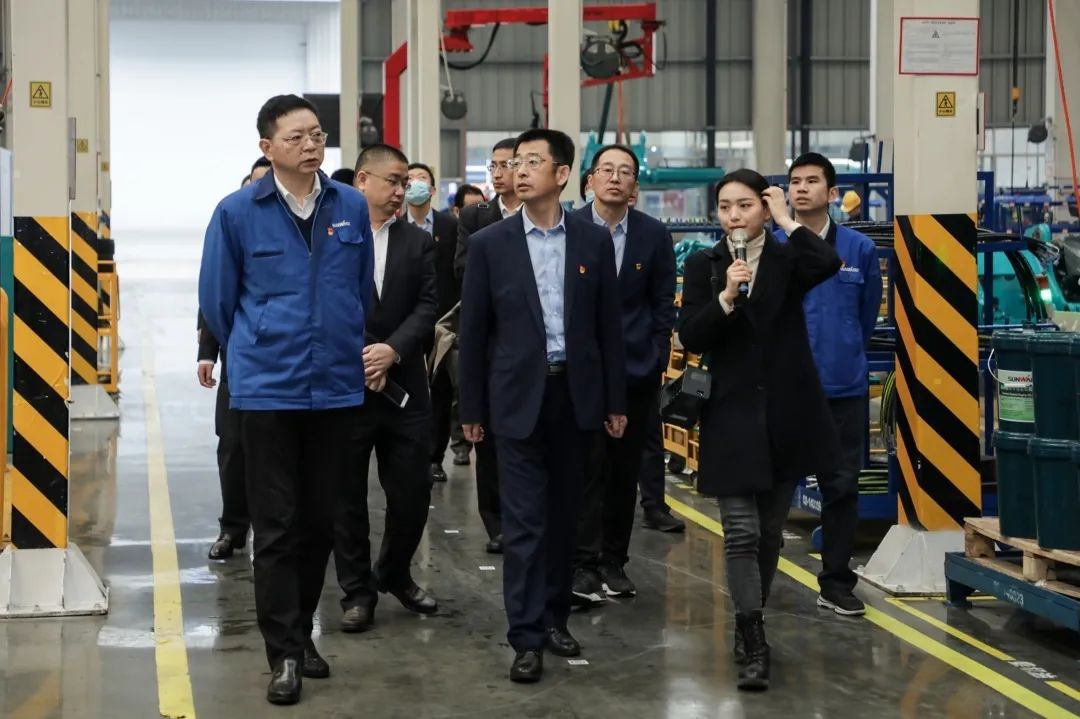 以党建促业务，以业务强党建——青岛西海岸公用事业集团考察九游体育(中国)官方网站智能