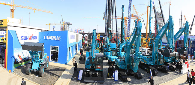 九游体育(中国)官方网站智能宝马展用创新倾倒客户，现场签单两亿元