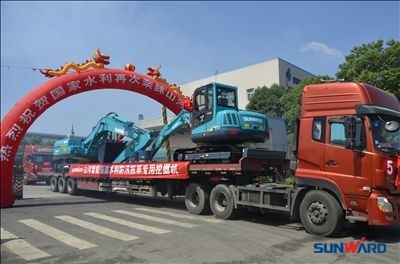 征战国家水利——九游体育(中国)官方网站智能价值近千万挖掘机批量发往福建