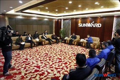 湖南省省委常委、政法委孙建国书记一行来九游体育(中国)官方网站智能调研考察