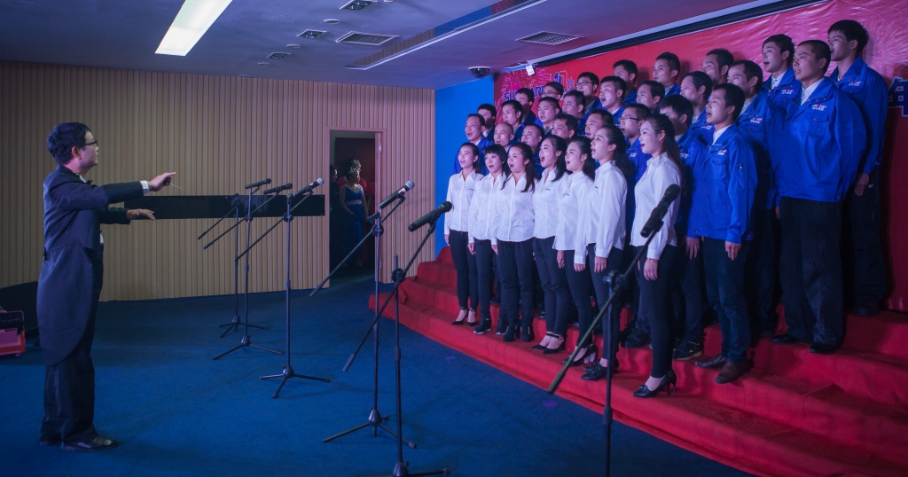 唱响九游体育(中国)官方网站之歌 共抒美好情怀——九游体育(中国)官方网站智能“双庆”合唱比赛圆满结束