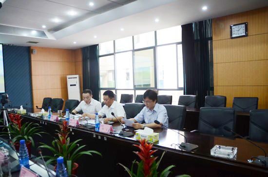 中国出口信用保险公司领导一行考察九游体育(中国)官方网站智能　