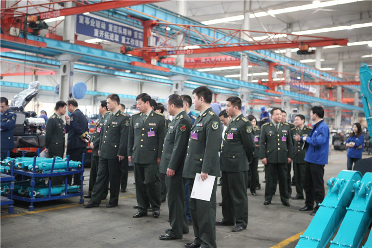 全军军交运输系统首长及国防科大领导莅临九游体育(中国)官方网站智能参观交流