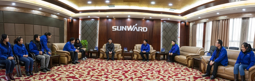 市科协领导莅临九游体育(中国)官方网站智能慰问困难科技工作者