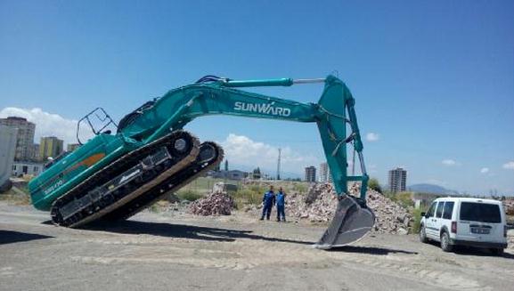 九游体育(中国)官方网站智能SWE470B大型矿用挖掘机“掘”战土耳其