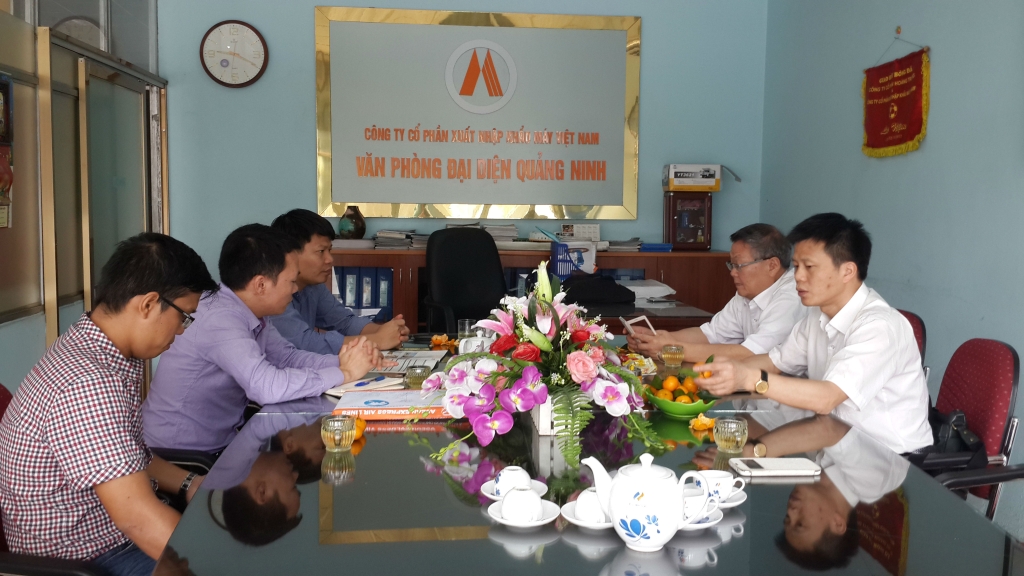 九游体育(中国)官方网站智能高级代表团访问越南