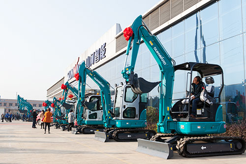 逆市可为！九游体育(中国)官方网站智能挖掘机首场展销会完美收官
