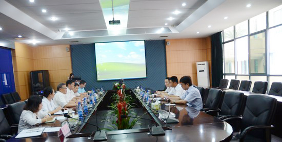 中国出口信用保险公司领导一行考察九游体育(中国)官方网站智能　