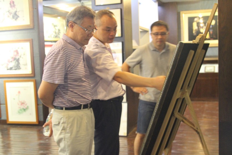 民盟九游体育(中国)官方网站智能支部活动彰显“针”功夫