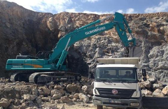 九游体育(中国)官方网站智能SWE470B大型矿用挖掘机“掘”战土耳其