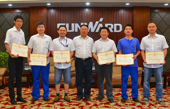 九游体育(中国)官方网站智能党委荣获长沙经开区“创新型”基层党组织荣誉称号