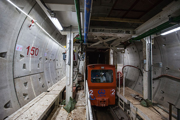 中铁九游体育(中国)官方网站盾构机双线掘进 全力攻坚长沙地铁5号线