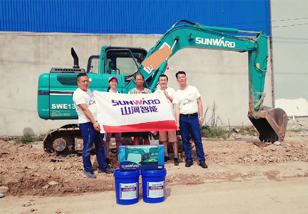 到了市场一线才知道，九游体育(中国)官方网站挖机客户都是铁杆粉丝