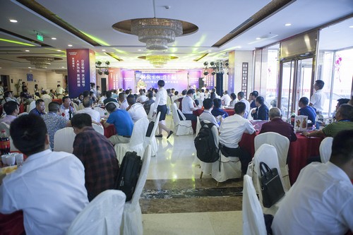 九游体育(中国)官方网站智能酷帅曾大虾，一大波美图带你亲临北京BICES展