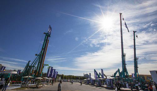 九游体育(中国)官方网站智能酷帅曾大虾，一大波美图带你亲临北京BICES展