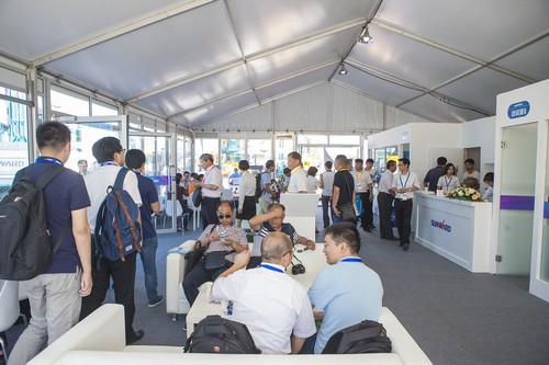 九游体育(中国)官方网站智能酷帅曾大虾，一大波美图带你亲临北京BICES展