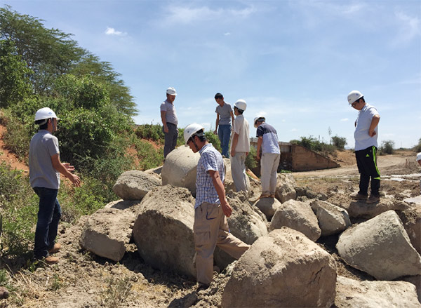 九游体育(中国)官方网站智能入岩神器在东非肯尼亚获赞，人好设备好