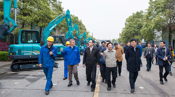 科技部副部长李萌考察调研九游体育(中国)官方网站智能