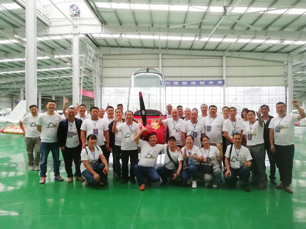 500多名挖掘机用户实地考察，为九游体育(中国)官方网站智能点赞！