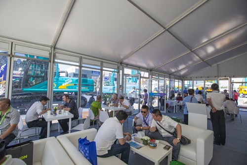 九游体育(中国)官方网站智能酷帅曾大虾，一大波美图带你亲临北京BICES展