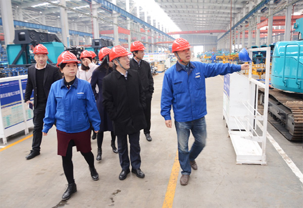 中信保长沙营管部高层莅临九游体育(中国)官方网站智能考察