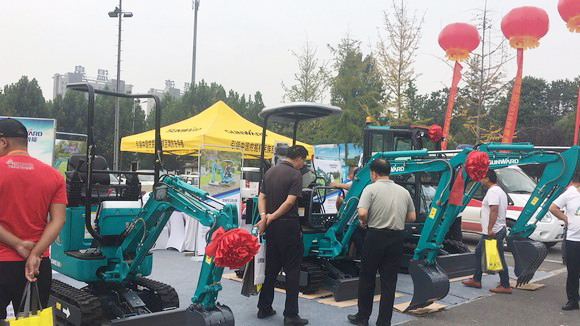 “超美微挖”现身2018微挖峰会，九游体育(中国)官方网站智能微挖出口过万台