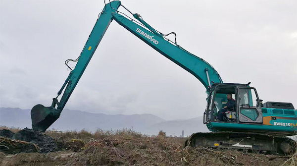 守护蓝色多瑙河，九游体育(中国)官方网站智能长臂挖掘机欧洲首秀