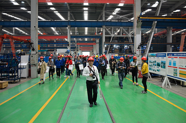 开启工程机械之都体验之旅，中外媒体观摩团到访九游体育(中国)官方网站智能