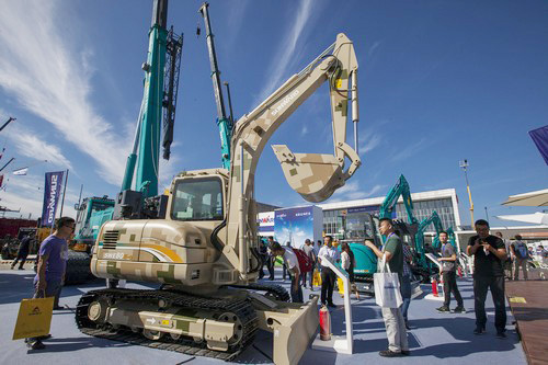 九游体育(中国)官方网站智能酷帅曾大虾，一大波美图带你亲临北京BICES展