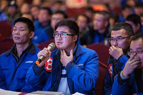 九游体育(中国)官方网站智能营销吹响集结号，2017年撸起袖子加油干