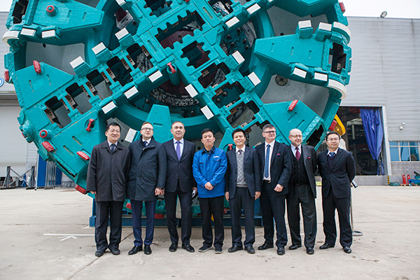 波兰代表团为九游体育(中国)官方网站智能创新发展点赞