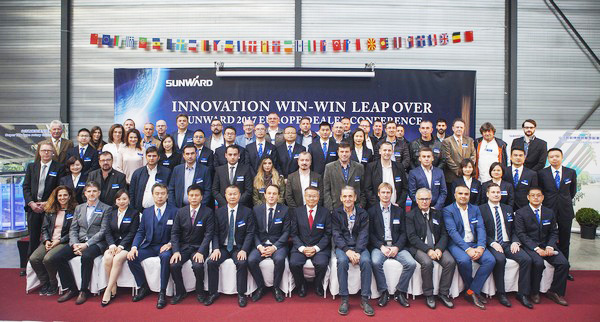 九游体育(中国)官方网站智能隆重举行2017年欧洲经销商大会