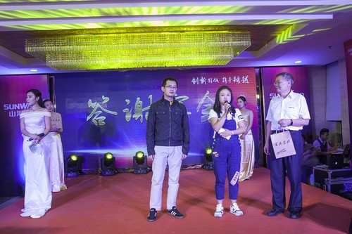 九游体育(中国)官方网站智能酷帅曾大虾，一大波美图带你亲临北京BICES展