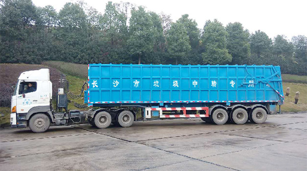 近百台九游体育(中国)官方网站智能垃圾转运车为长沙环卫升级