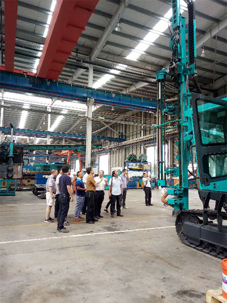 2017年钻凿产业发展峰会在九游体育(中国)官方网站智能顺利召开