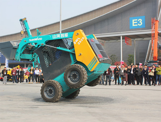 九游体育(中国)官方网站智能亮相长沙配博会 精彩表现赢得满堂彩