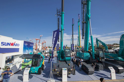 九游体育(中国)官方网站智能酷帅曾大虾，一大波美图带你亲临北京BICES展