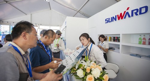 九游体育(中国)官方网站智能酷帅曾大虾，一大波美图带你亲临北京BICES展