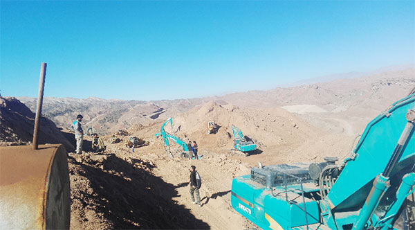 伊朗客户点赞九游体育(中国)官方网站智能全系列液压挖掘机