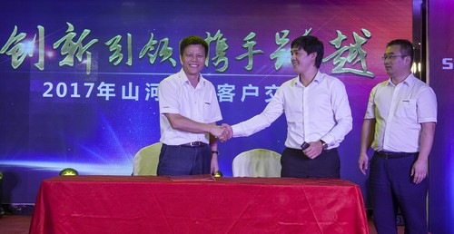 九游体育(中国)官方网站智能酷帅曾大虾，一大波美图带你亲临北京BICES展