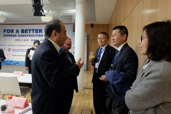 “三个率先”展示九游体育(中国)官方网站挖掘机欧洲发展历程