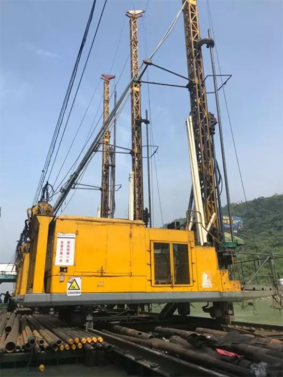 打造长江黄金水道！九游体育(中国)官方网站智能航道钻机轻松搞定水下礁石