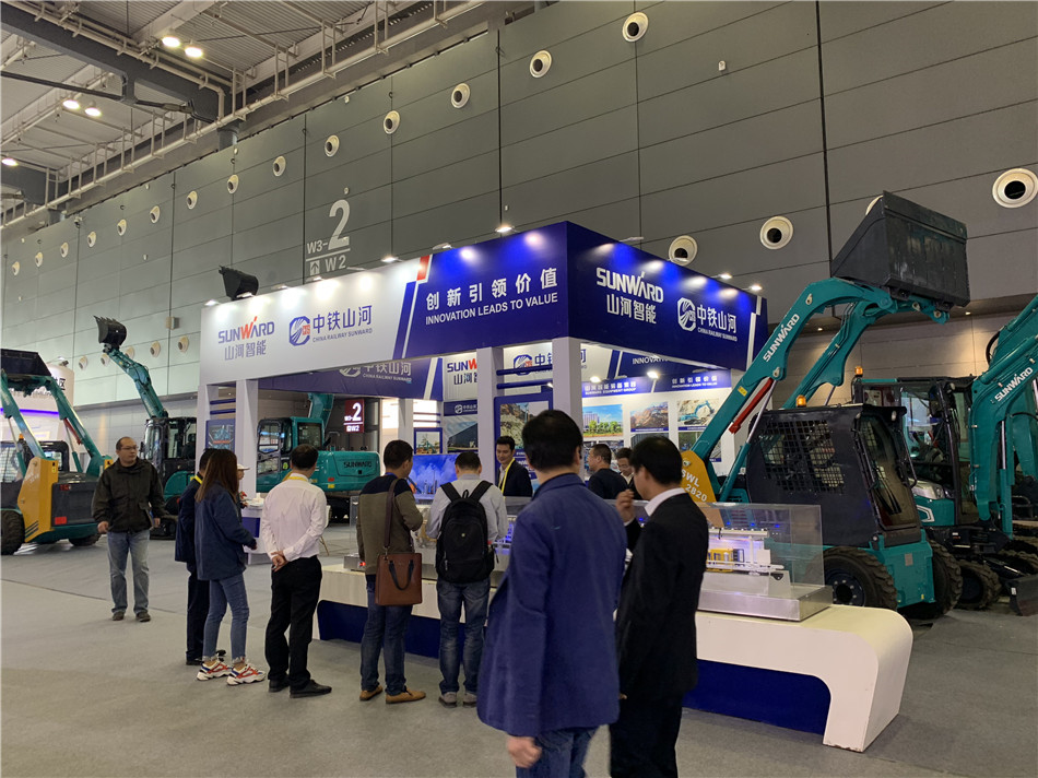 九游体育(中国)官方网站智能亮相轨道博览会 展全球领先工程装备成果