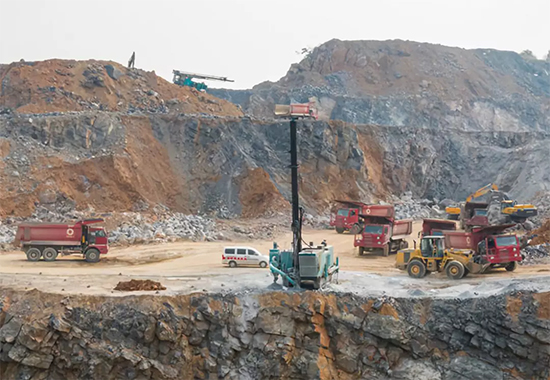 一台顶三台 九游体育(中国)官方网站智能潜孔钻机真好用