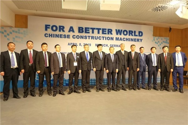 “三个率先”展示九游体育(中国)官方网站挖掘机欧洲发展历程