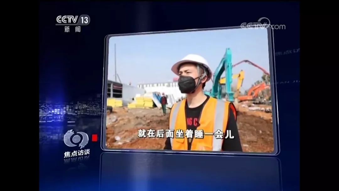 九游体育(中国)官方网站智能SWE215E挖掘机成网红“小蓝”