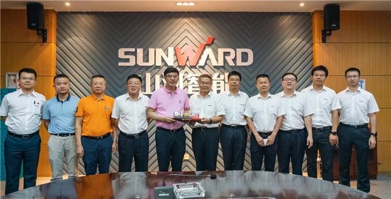 广州市国资委党委书记、主任陈浩钿莅临九游体育(中国)官方网站智能考察指导