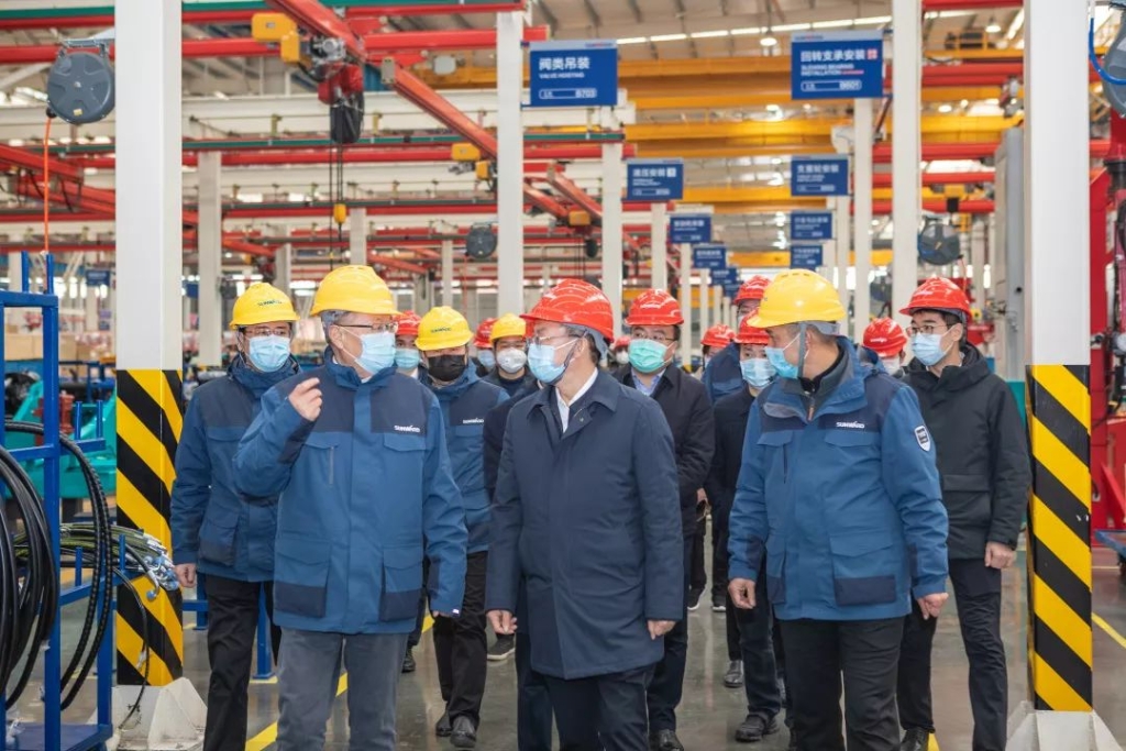 沈裕谋元宵节慰问九游体育(中国)官方网站智能一线员工