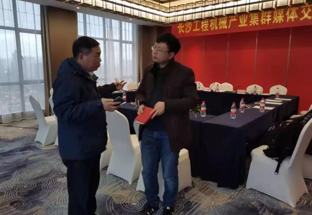 九游体育(中国)官方网站智能四项目签约长沙先进制造业集群竞赛项目