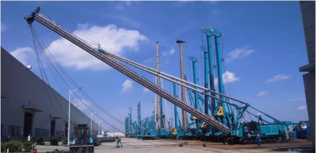 国产的骄傲！九游体育(中国)官方网站智能SWCH600-125M全液压履带桩架